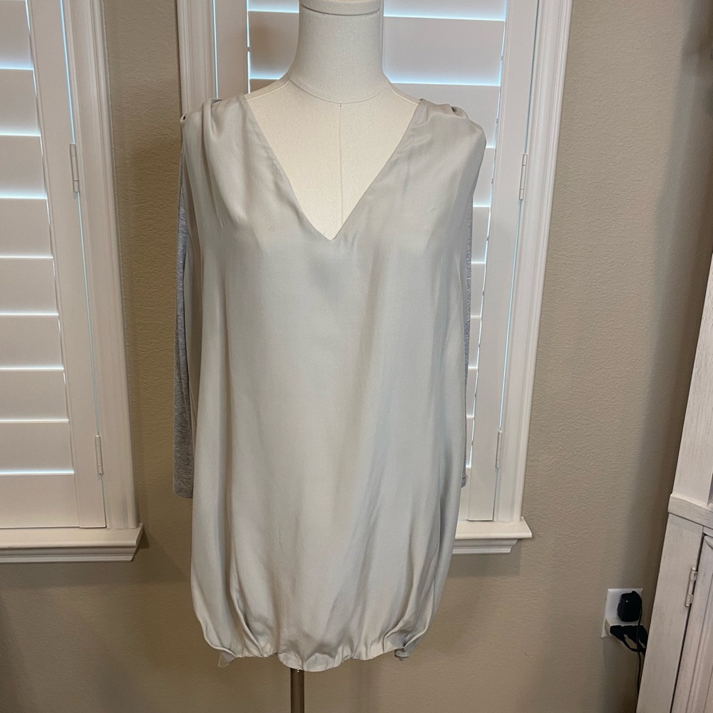 “GENDER BIAS” WOMEN’S V-NECK TUNIC ¾ SLEEVE TOP - SMALL